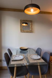 Courchevel 1550 - SUPERBE appartement SKIS AUX PIEDS !