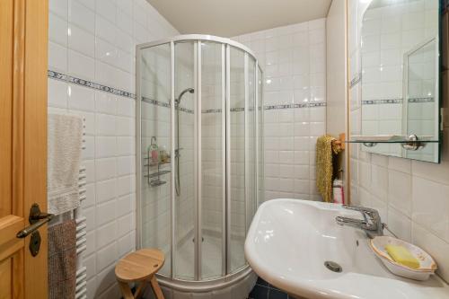 Courchevel 1550 – VERITABLE SKI AUX PIEDS – APPARTEMENT LES TOVETS T2 – 47m2 – 4P
