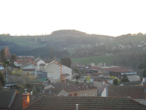 COURS LA VILLE