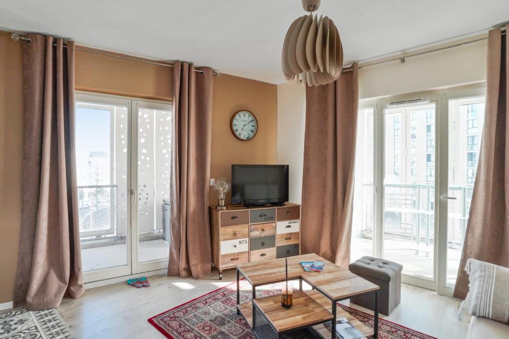 Appartement Cozy 1-bedroom with terrace close to train stations in Bègles Welkeys 292 Boulevard Jean Jacques Bosc 33130 Bègles