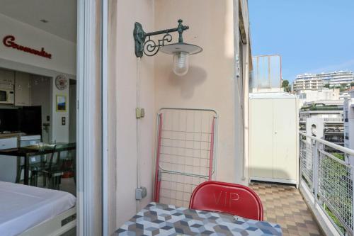 Cozy and calm studio with balcony in the heart of Nice - Welkeys