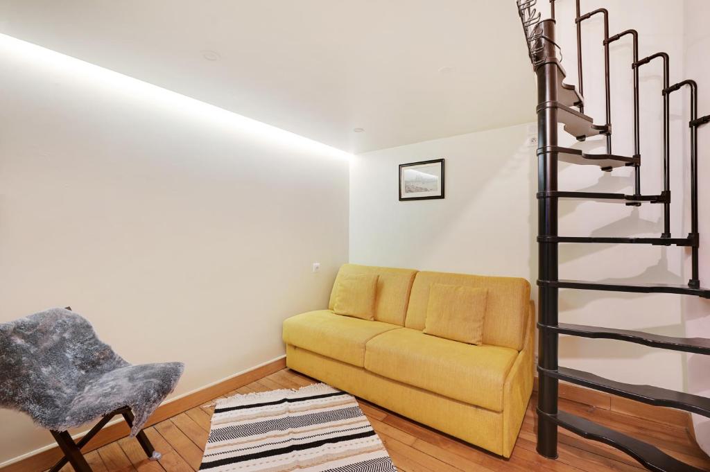 Cozy and contemporary Studio - Near Arc de Triomphe & Champs Elysées 71 Avenue Victor Hugo, 75016 Paris
