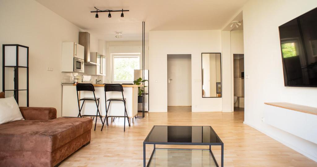 Cozy and fully equiped suite apartment at Ku'damm (80 m2) Dahlmannstraße 14, 10629 Berlin