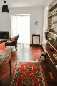 Cozy and Spacious apartment in Graça, Lisbon