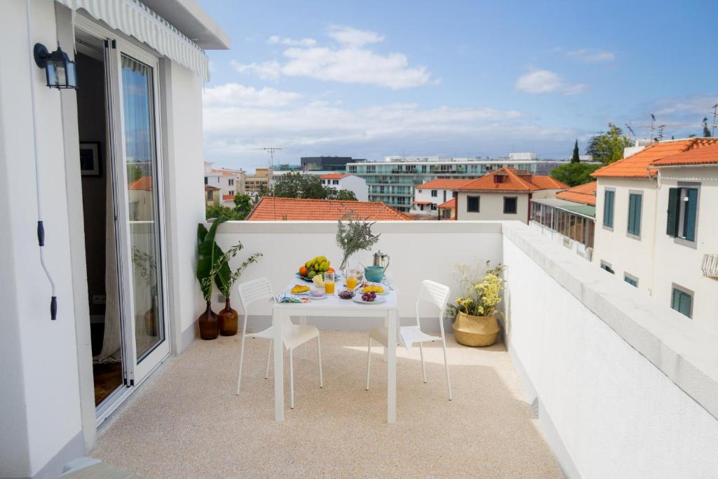 Cozy apartment - Historic Center of Funchal, Madeira Rua do Quebra Costas 28, 3 esq., 9000-034 Funchal