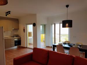Cozy apartment in Algarve West Coast - Aljezur (2 min da Praia Monte Clérigo)