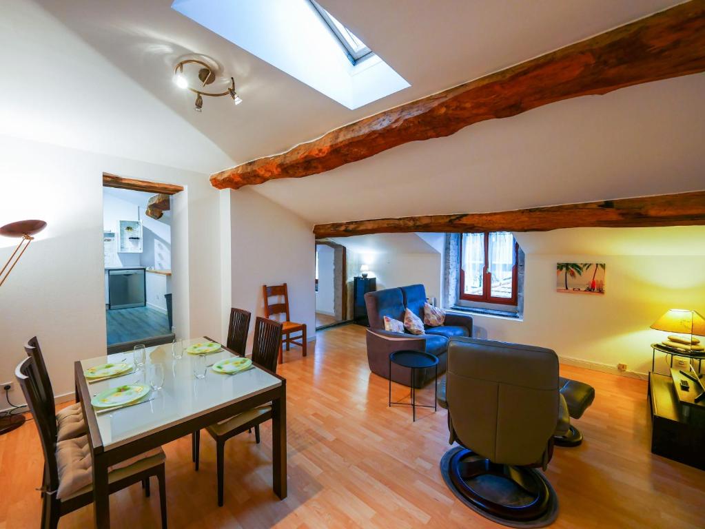 Cozy Apartment in Satow Kuhlungsborn and Doberan with garden 18239 Satow