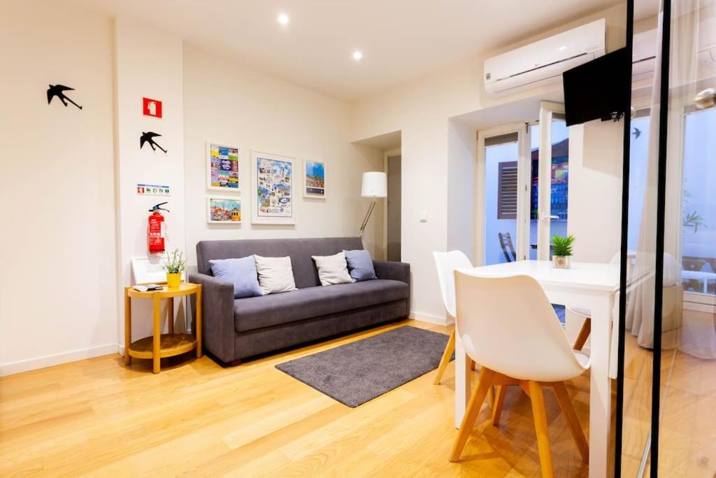 Cozy apartment in the center of Porto 240 Rua de 31 de Janeiro, 4000-153 Porto