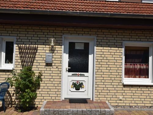 Cozy Apartment in Wieck a. Darss with Garden