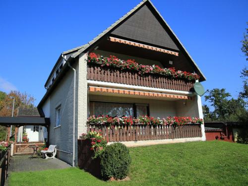 Cozy Apartment near Forest in Hullersen