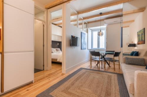 Cozy Apartment near the river I