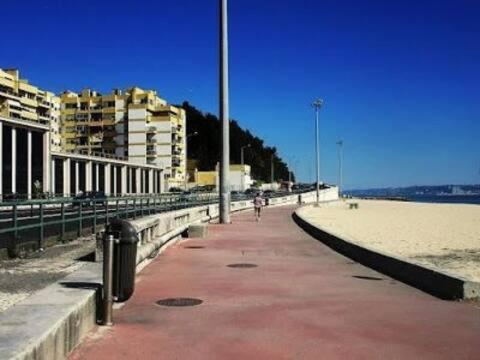 Cozy Apartment near the Sea in Paço de Arcos
