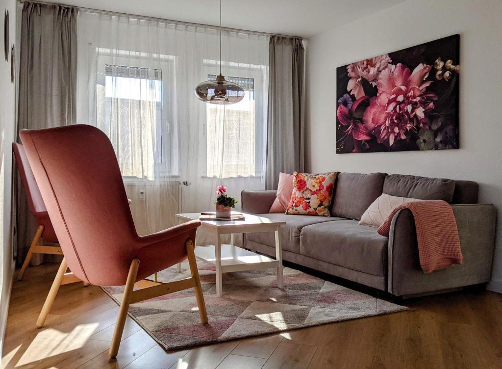 Cozy Apartment with Parking Garage Nürtinger Straße 4/3, 72555 Metzingen