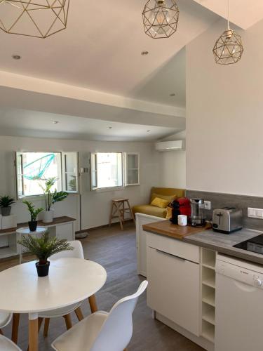 Cozy apartment with terrace - Old town