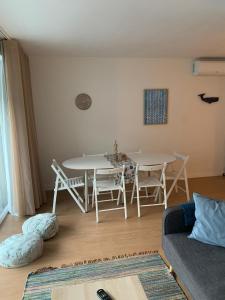 Cozy canide beach apartment