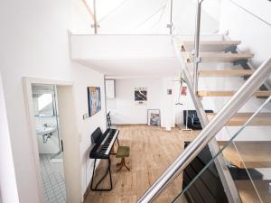 Cozy Central Maisonette Apartment 24/7 Service