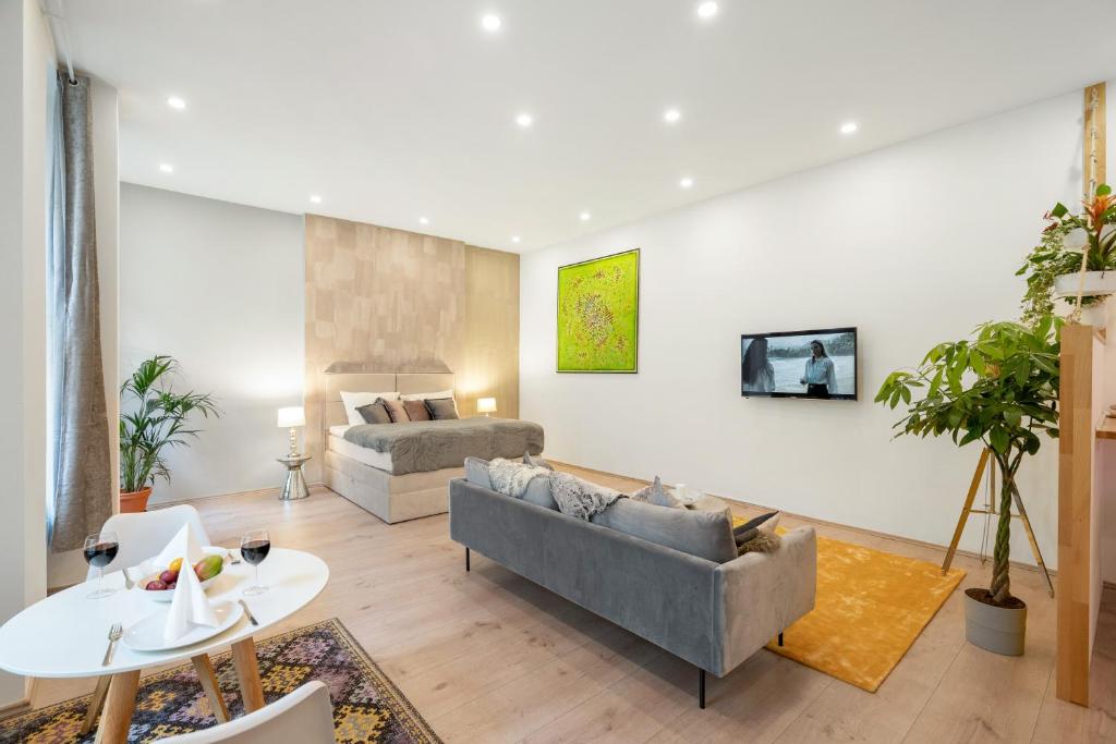 Cozy Einstein 55 Einsteinufer, 10587 Berlin