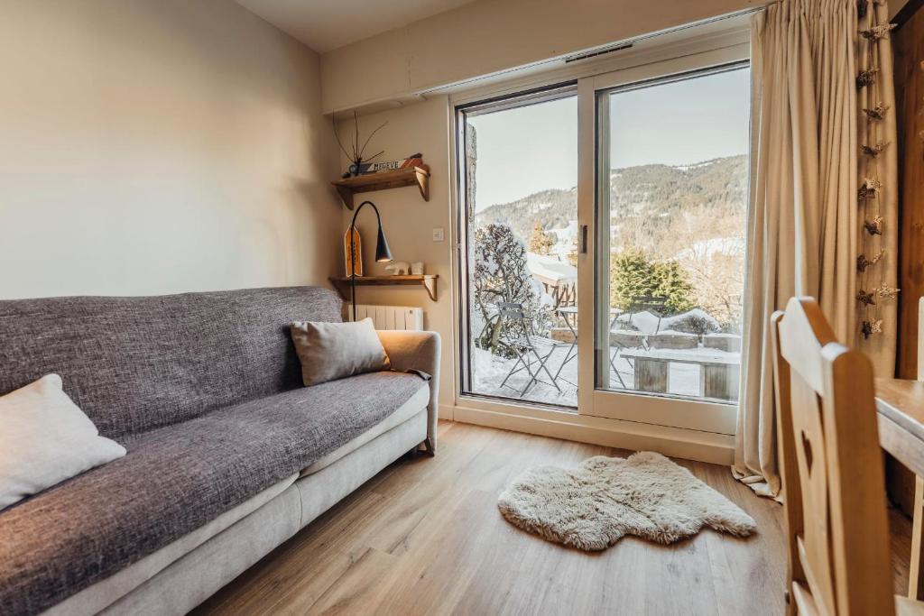 Cozy furnished apartment terrace with a magnificent view of the mountains 1138 rue du Cret Du Midi, 74120 Megève