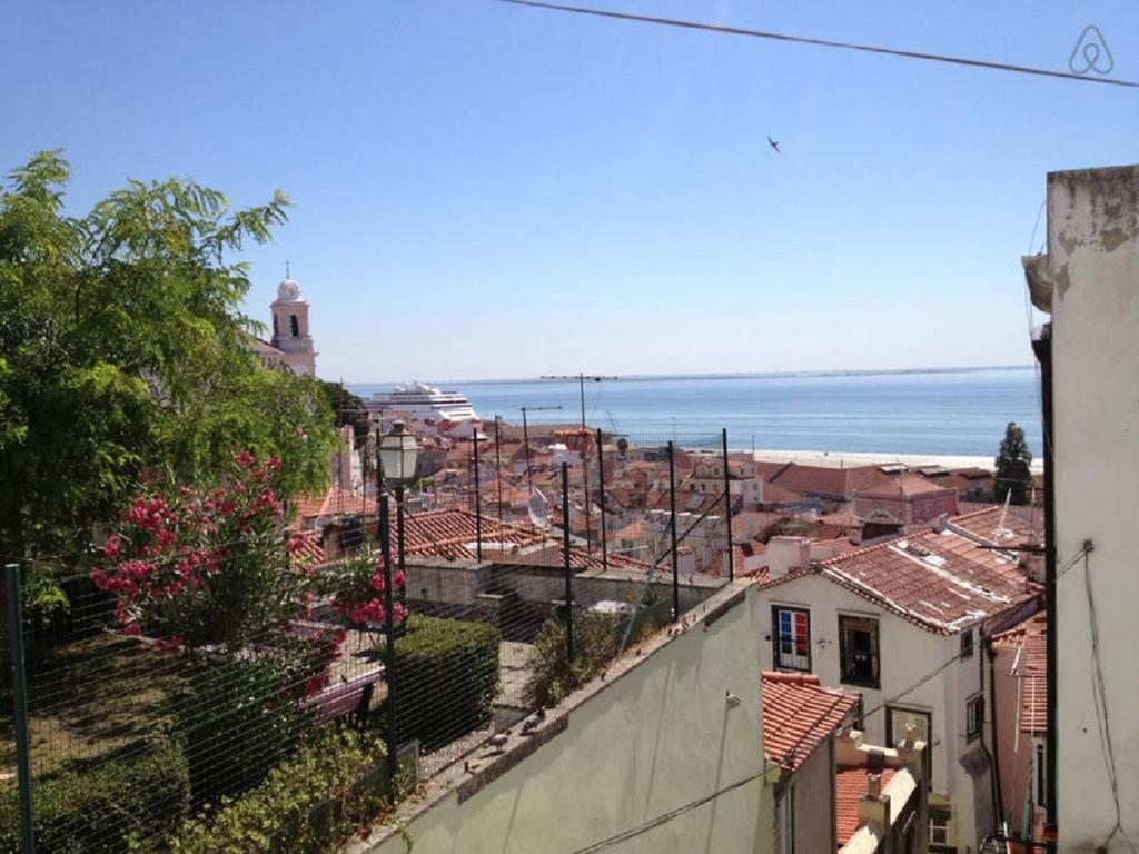 Cozy River View Alfama apartment 12 Rua Norberto de Araújo, 1100-497 Lisbonne