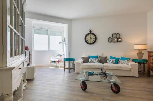 Cozy Seaview Apartment