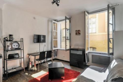 Cozy studio at the heart of Aix-en-Provence old city - Welkeys