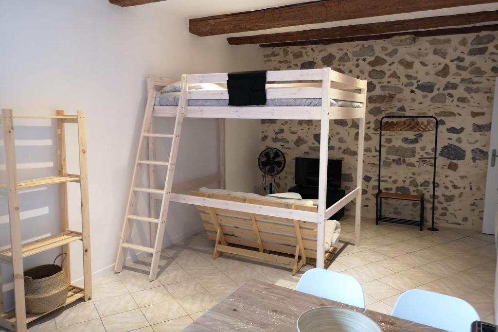 Appartement Cozy studio in the heart of Toulon 2 min from the marina - Welkeys 12 B rue Augustin Daumas 83000 Toulon