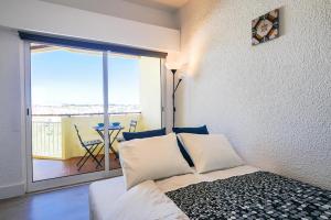 Cozy Studio with balcony and beautiful view