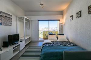 Cozy Studio with balcony and beautiful view