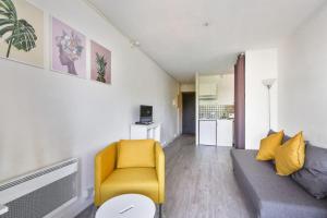 Cozy studio with terrace close to the Prado beach in Marseille Welkeys