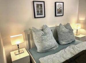 CozyAparment Netflix Garden