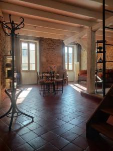 Crocoloft, proche arènes, loft cosy dans l'écusson