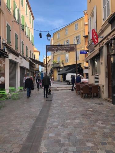 CROISETTE 8/10 pers