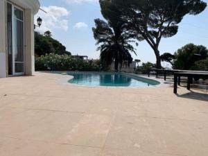 Croisette Immo- LAST MINUT MIPIM 10 PAX - 5 chambres Belle villa bord de mer Cannes
