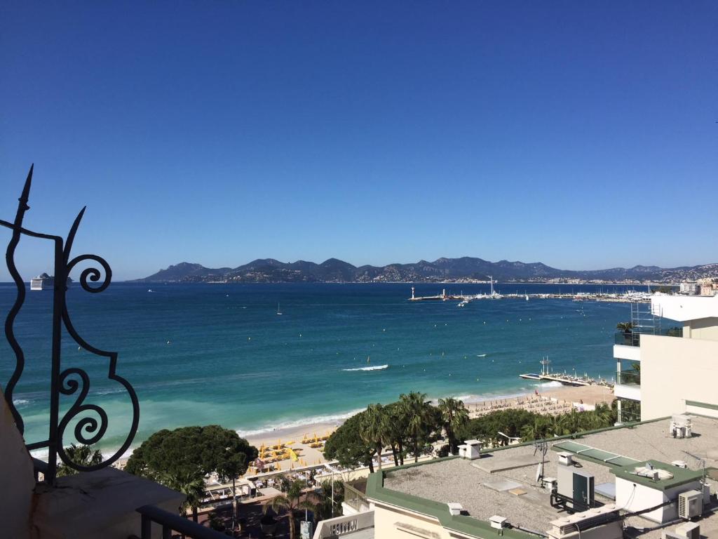 Appartement Croisette Palais Miramar - sea view 65 Boulevard de la Croisette 06400 Cannes