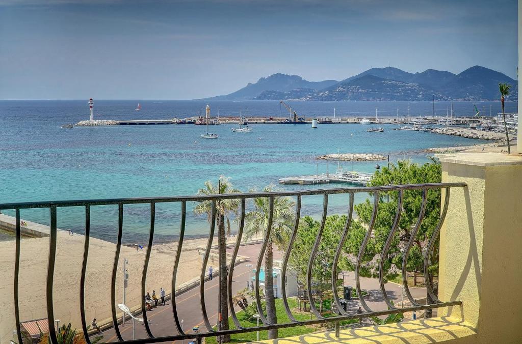 Croisette, terrasse vue mer 23, rue Macé, 06400 Cannes