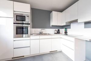 Crystal apartment Disneyland BMYGUEST