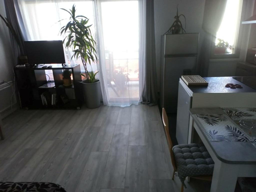 Crystal 11 Rue des Italiens, 74200 Thonon-les-Bains
