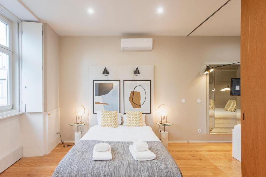 Cute & Bright Flat w/ AC by LovelyStay 354 Rua de Santo Ildefonso, 4000-466 Porto