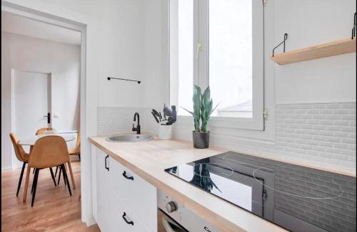 CV2 Charming apartment at République - 6P