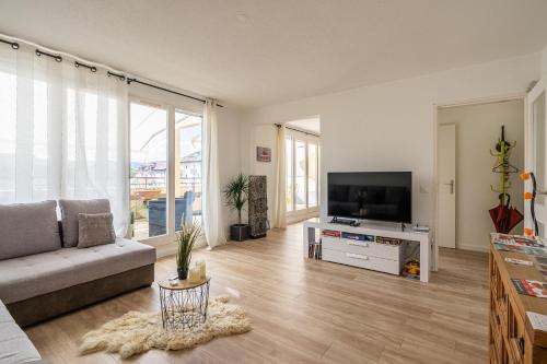 Cyclades Superbe appartement avec piscine et terrain tennis