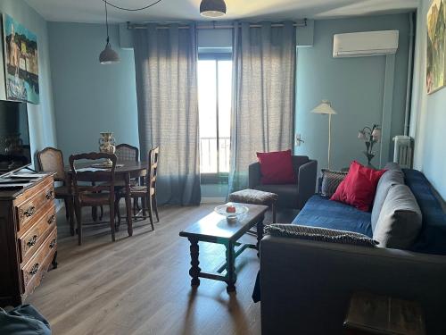 Appartement Appartement d’artiste lumineux central 76m2 2 Place de Catalogne Perpignan