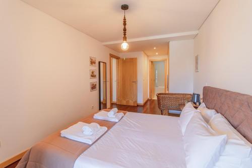 D João IV Apartment With Terrace by LovelyStay