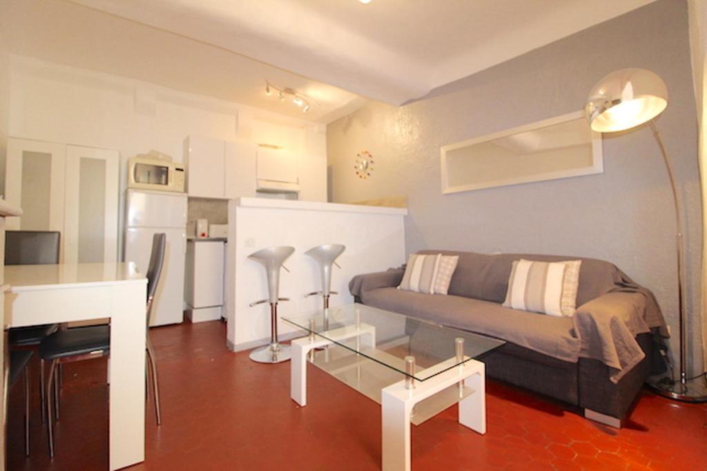 Appartement Appartement d'une chambre a Cannes a 800 m de la plage avec wifi 62 Rue Meynadier, 06400 Cannes