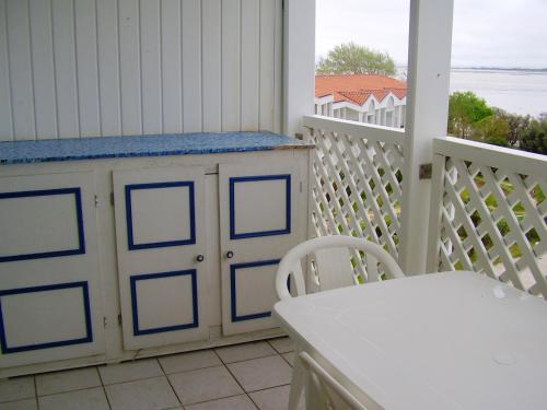 Appartement d'une chambre a Fouras a 50 m de la plage avec vue sur la mer piscine partagee et jardin amenage Fouras france