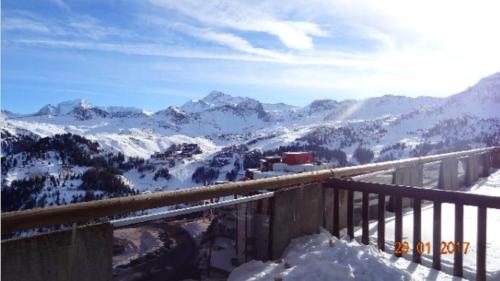 Appartement d'une chambre a La Plagne Aime 2000 a 10 m des pistes avec vue sur la ville et terrasse amenagee Mâcot La Plagne france