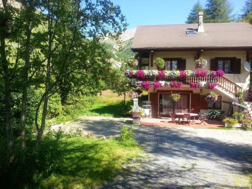 Appartement d'une chambre avec jardin amenage a Entraunes Entraunes france