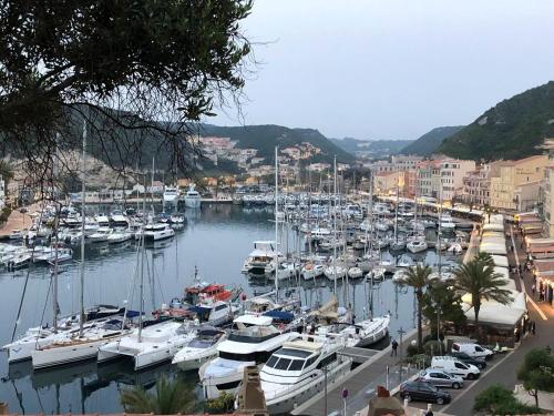 Appartement Appartement d'une chambre avec vue sur la mer a Bonifacio 5 Rue Saint-Erasme Bonifacio