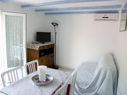 Appartement d'une chambre avec vue sur la ville jardin amenage et wifi a Le Plan de la Tour a 6 km de la plage Emponse france