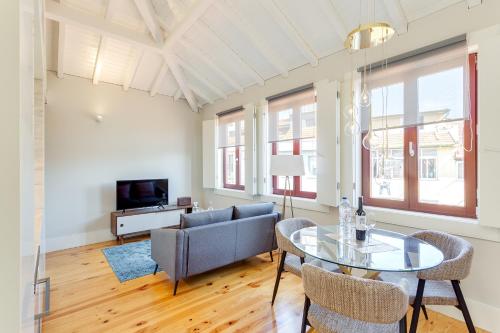 DA'HOME - Rola Art Work Studio