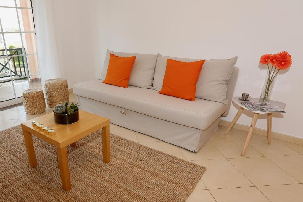 Appartement Da Ponte Flats - Armacao De Pera Orange Apt Urbanização Quinta da Torre Lote 13, 20, 22 8365-160 Armação de Pêra